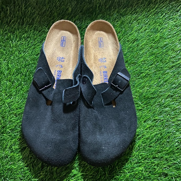 Birkenstock Other - Birkenstock Suede Black